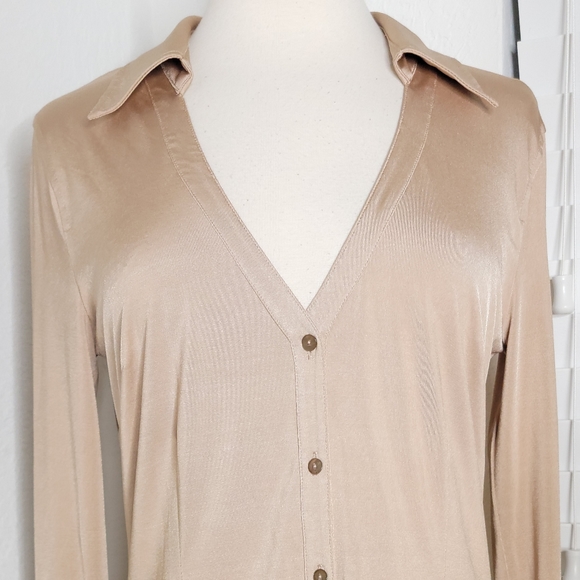 L'AGENCE Dallas Blouse Light Mocha S. - Picture 6 of 9